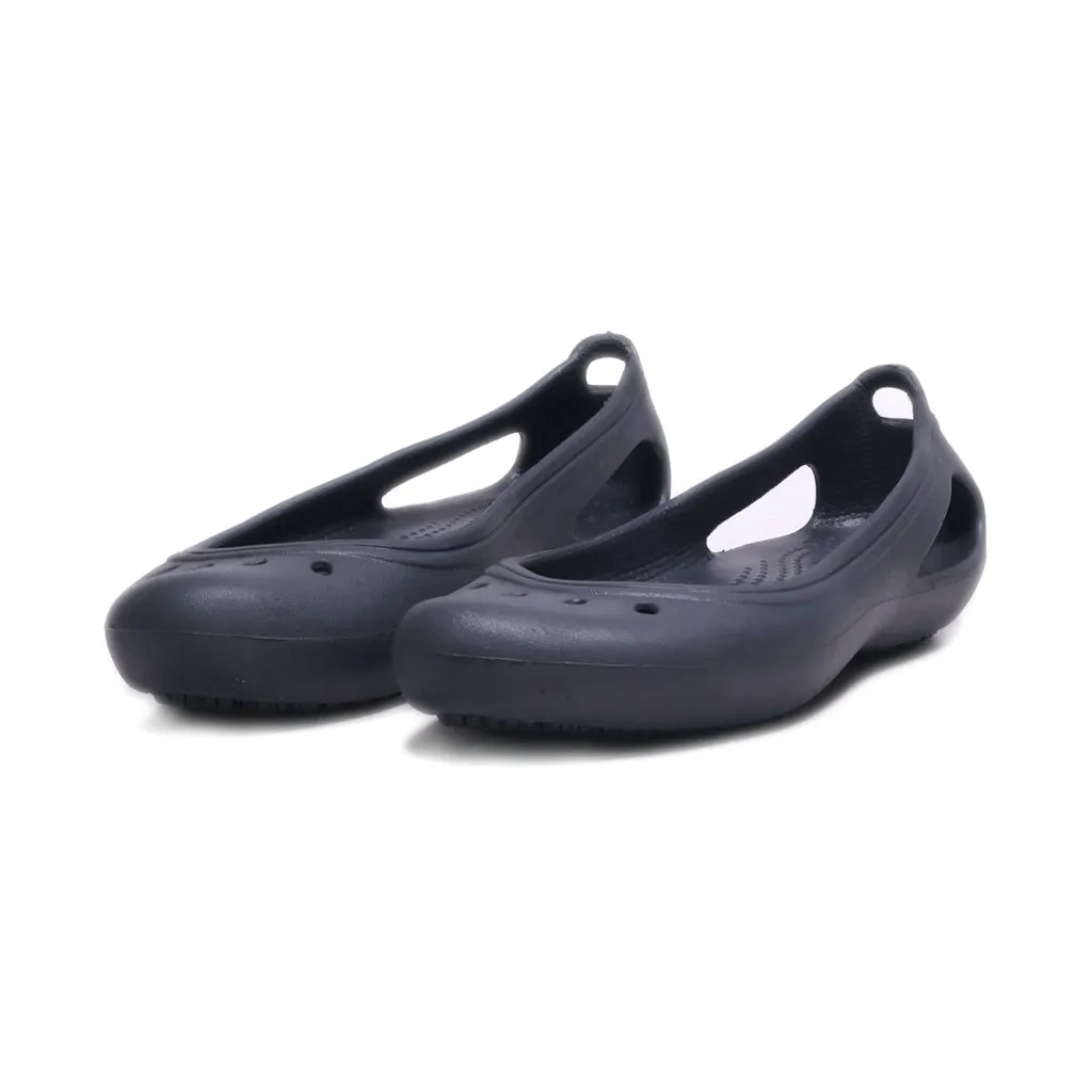 Crocs Flat Sandals Rubber Black Colour For Women