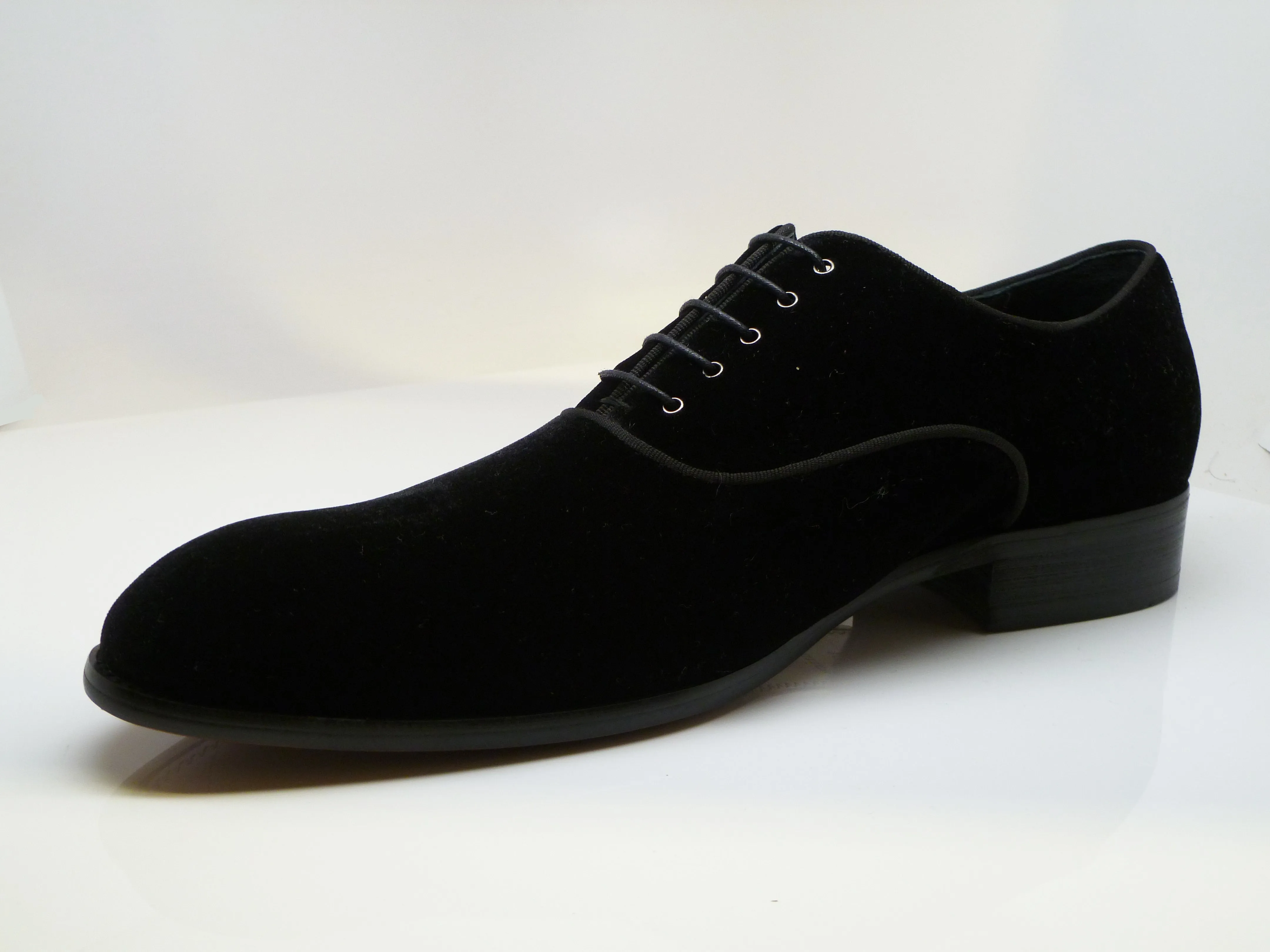 Velvet Lace-Up Oxford Black